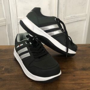 LarnMern steel toe sneakers